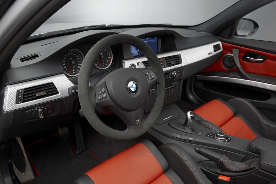  BMW M3 CRT 2011 года  (фото 44 из 76)
